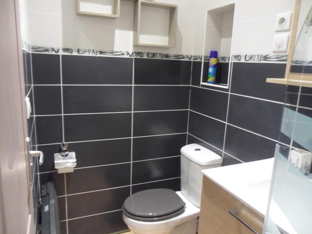 Le Tamaris Apartment Saint-Laurent-dʼAigouze Стая снимка
